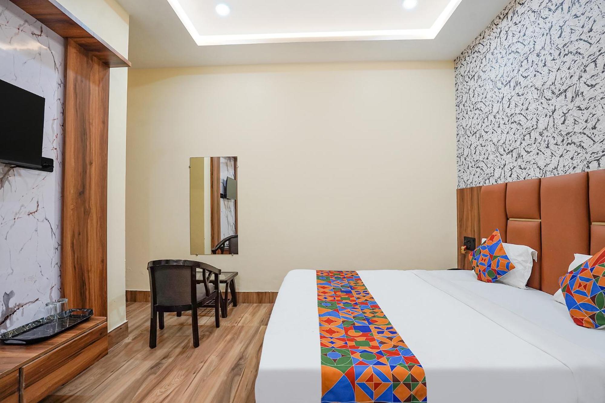 Fabhotel The Vrindavan Inn Exterior foto