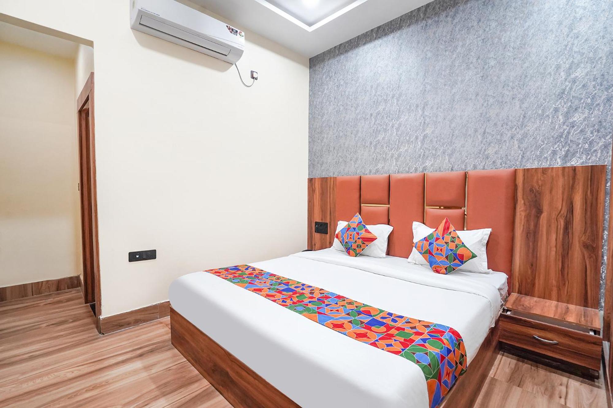 Fabhotel The Vrindavan Inn Exterior foto